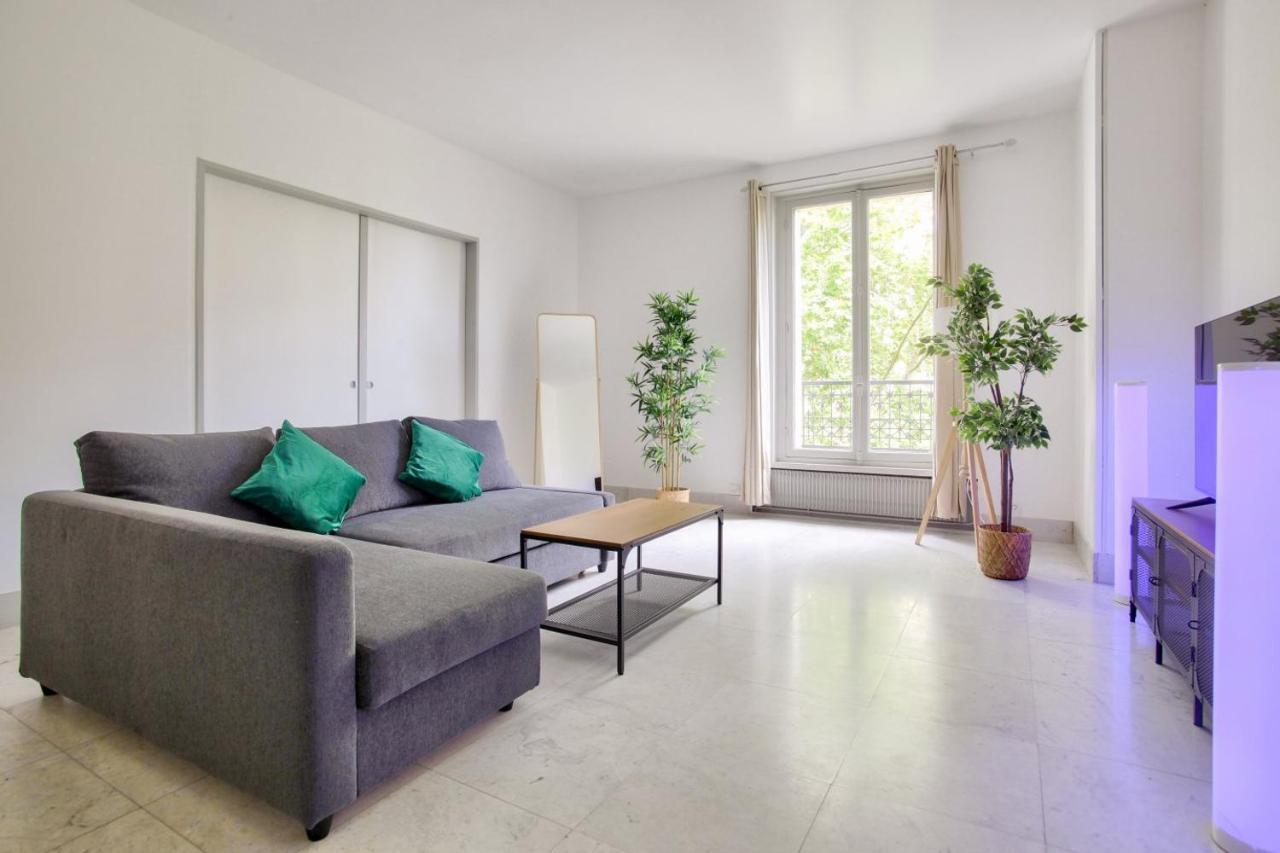 Luxurious 2 Bedrooms Tour Eiffel Rapp Free Netflix Paris Exterior foto